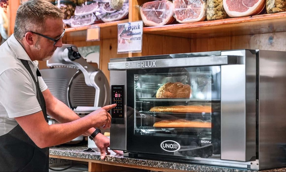 Horno de Convección Eléctrico con Humedad 4 Bandejas 46x33 cm Arianna BAKERLUX SHOP.Pro Unox XEFR-04HS-ETDV